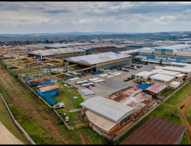 1,500M² WAREHOUSE TO LET IN ROODEKOP
